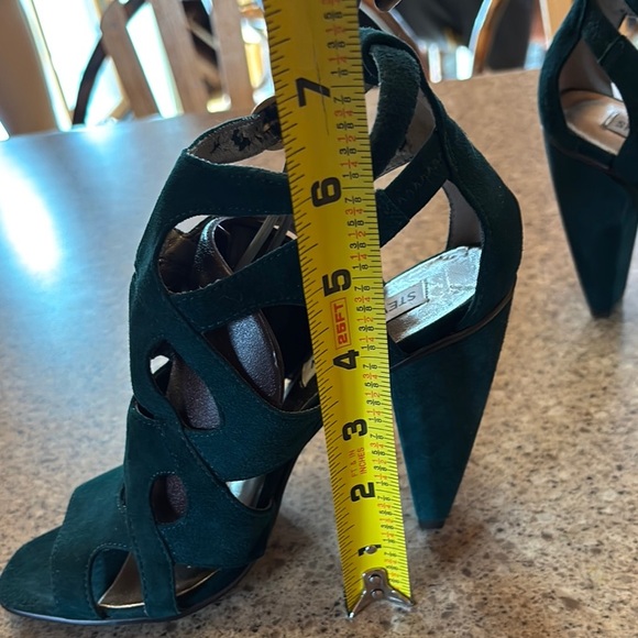 Steve‎ Madden Green Strappy Heels - Picture 5 of 7
